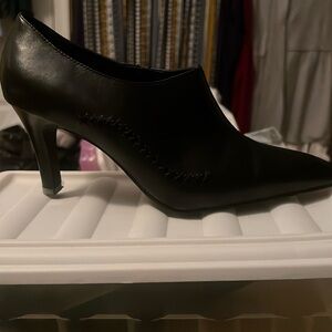 Black size 7.5